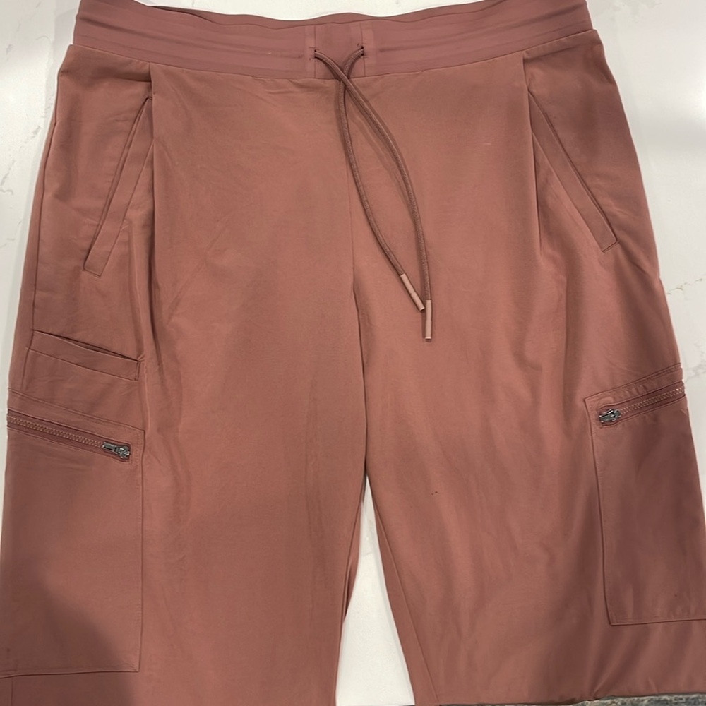 Athleta venture pant. Maroon. Size 16T